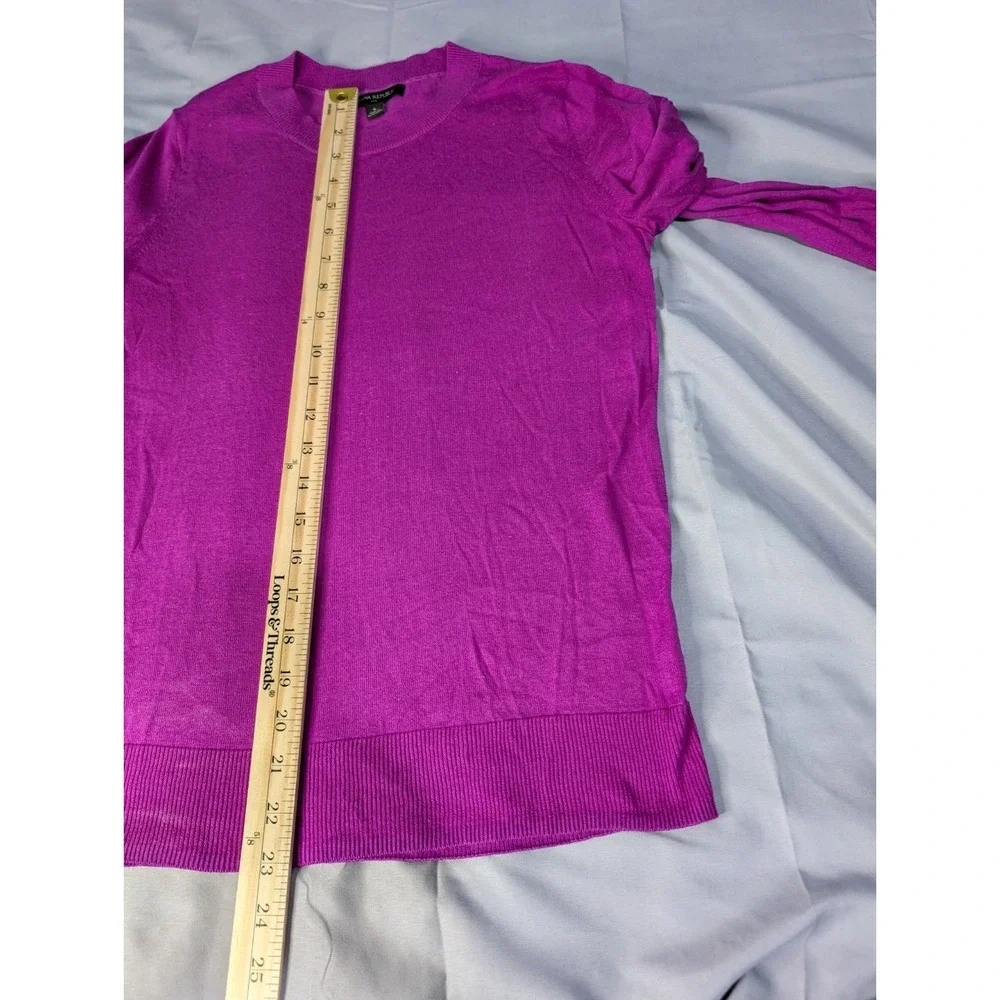 Banana Republic Women's Small Magenta Crewneck‎ Sweater Cotton Blend Lightweight